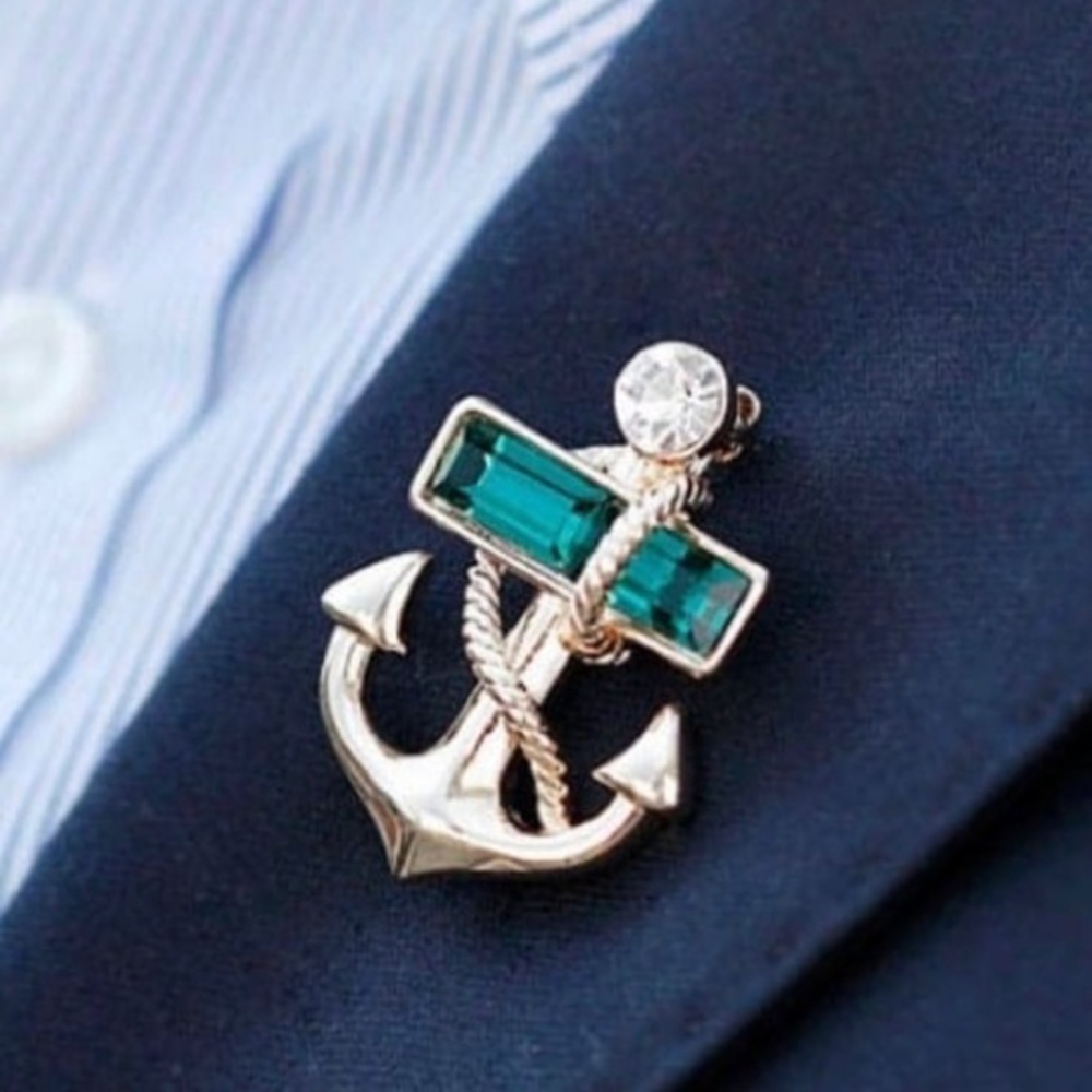 🫶🏻 Nautical Anchor Jacket Pin